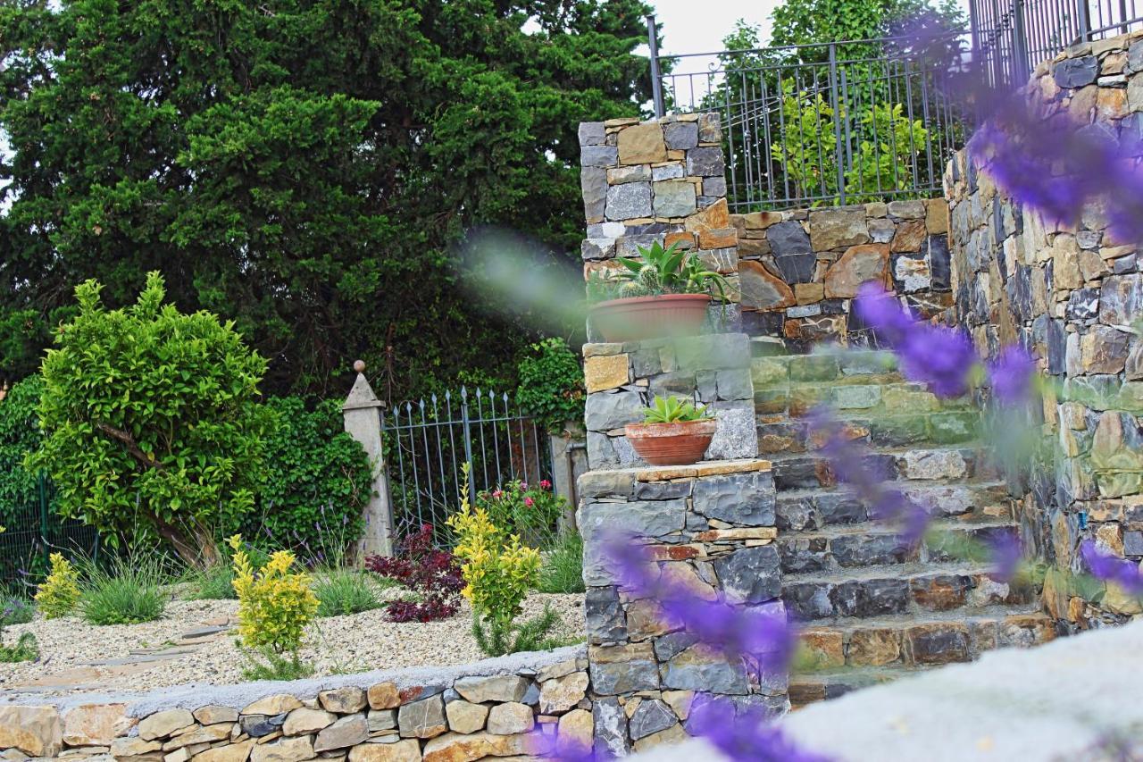 Casa Laura Villa Imperia Exterior photo